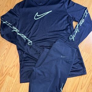 Women’s NIKE DRI FIT Shirt and leggings